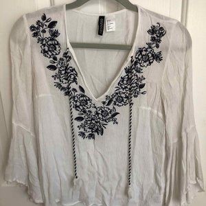 H&M white blouse size 4